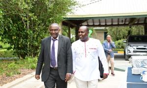 Commissioner Petroleum arrives at the summit 
