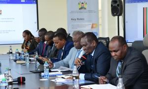 PS Mohamed Liban with Petroleum SAGAs CEO's during the meeting.